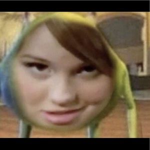 Meet your Posher, Ava